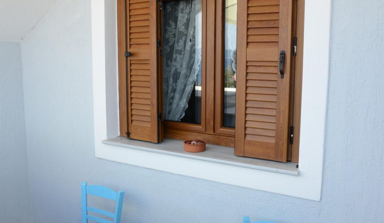 Accommodation1_Goddess_Athena_Apartment_Nies