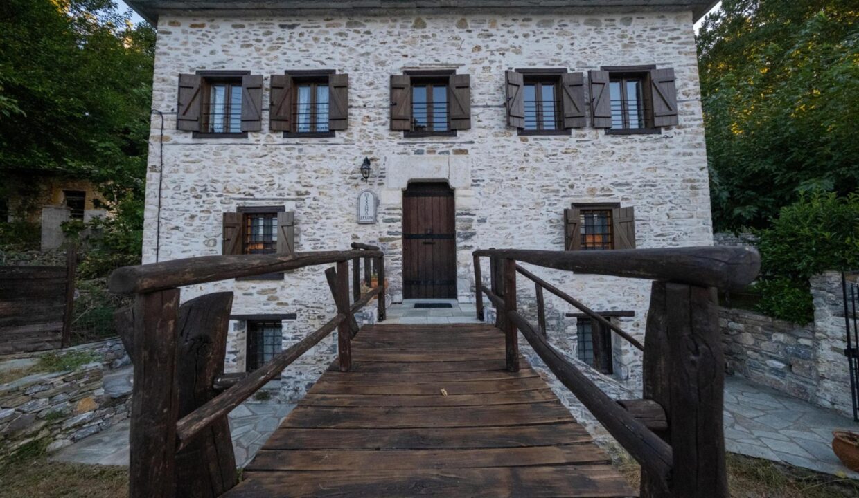Accommodation2_Suite_ARCHONTIKON_Pelion_Archontiko_Michael_Vizitsa