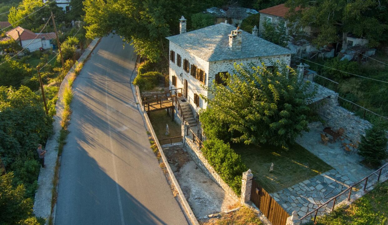 Accommodation_Suite_ARCHONTIKON_Pelion_Archontiko_Michael_Vizitsa