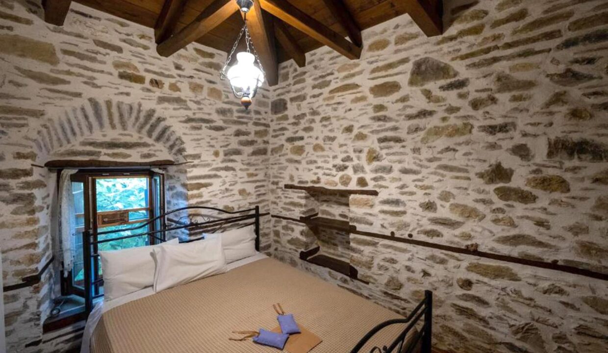 BedRoom_Suite_ARCHONTIKON_Pelion_Archontiko_Michael_Vizitsa