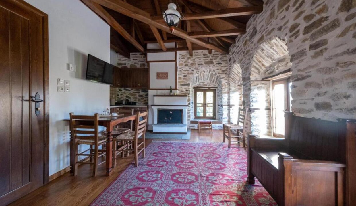 Dinning_Room_Suite_ARCHONTIKON_Pelion_Archontiko_Michael_Vizitsa