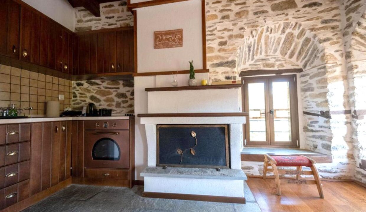 Fireplace_Suite_ARCHONTIKON_Pelion_Archontiko_Michael_Vizitsa