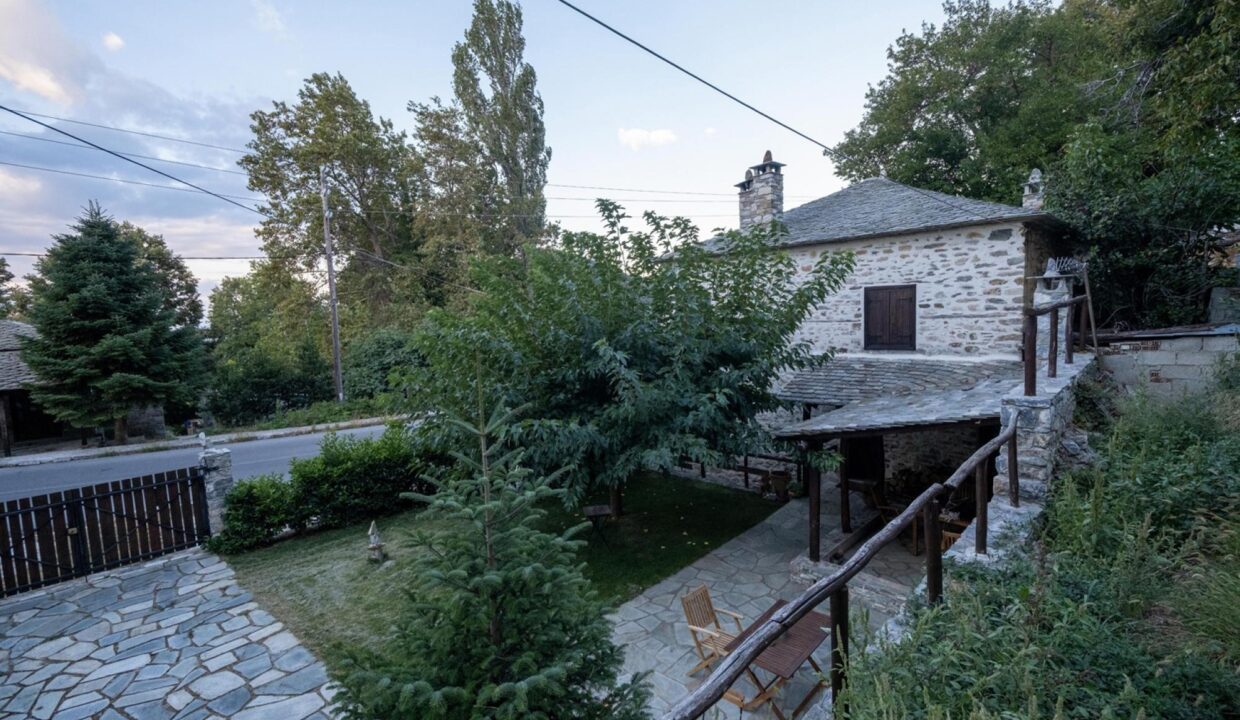 Garden_View_Suite_ARCHONTIKON_Pelion_Archontiko_Michael_Vizitsa