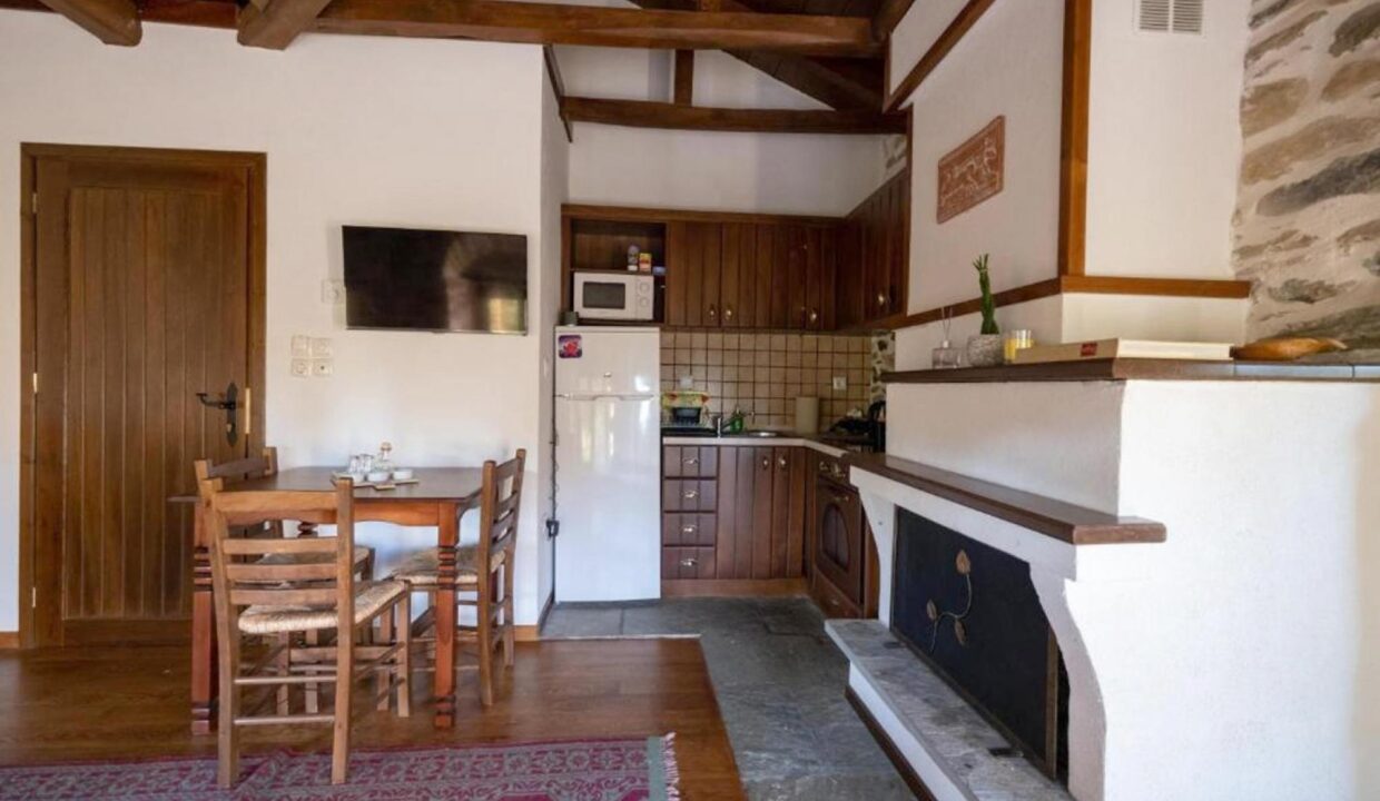 Kitchen_Suite_ARCHONTIKON_Pelion_Archontiko_Michael_Vizitsa