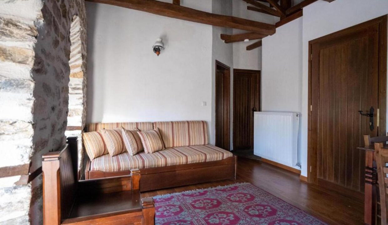 LivingRoom_Suite_ARCHONTIKON_Pelion_Archontiko_Michael_Vizitsa