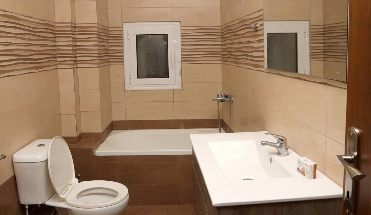 Bath_Room_Nikolaou_Apartments_Ground_Floor_Keramidi_Pelion