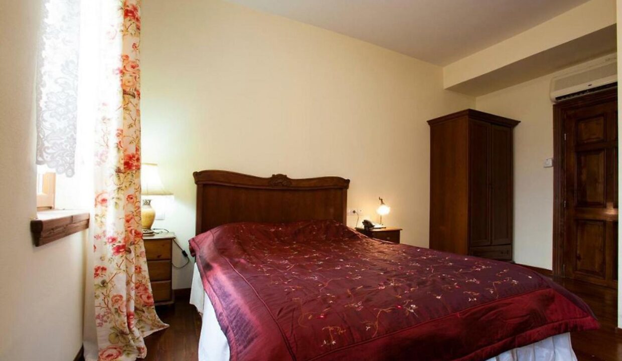 BedRoom_Archontiko_Polyzos_Triantafyllo