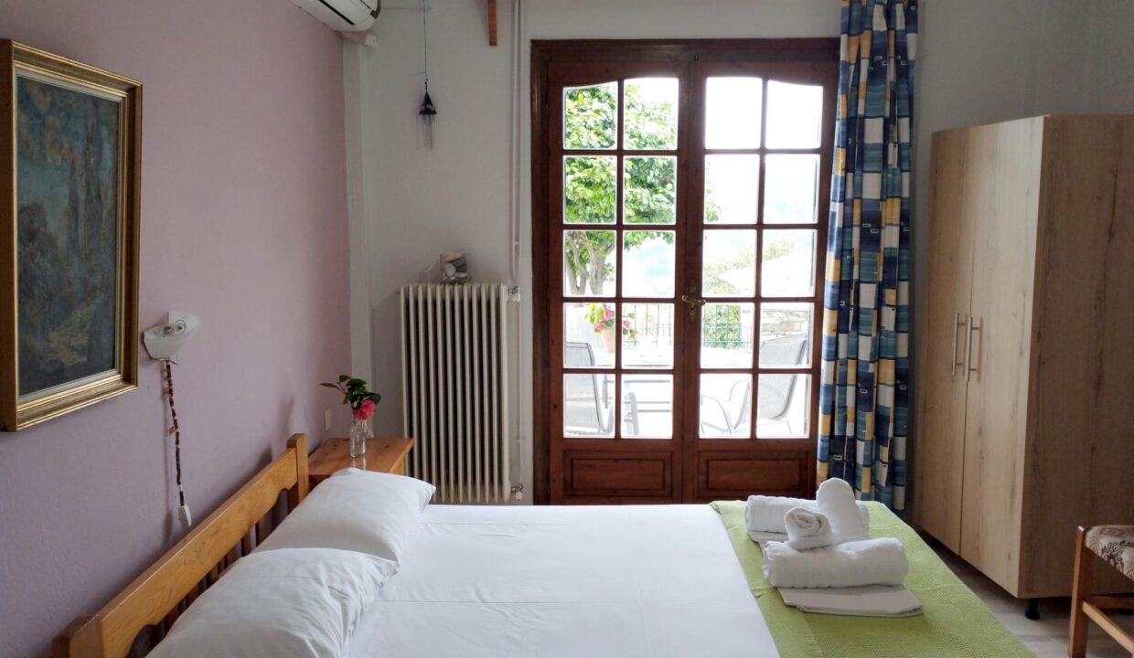 Bed_Room2_Villa_Zina_Studio2_Agios_Dimitrios_Pelion