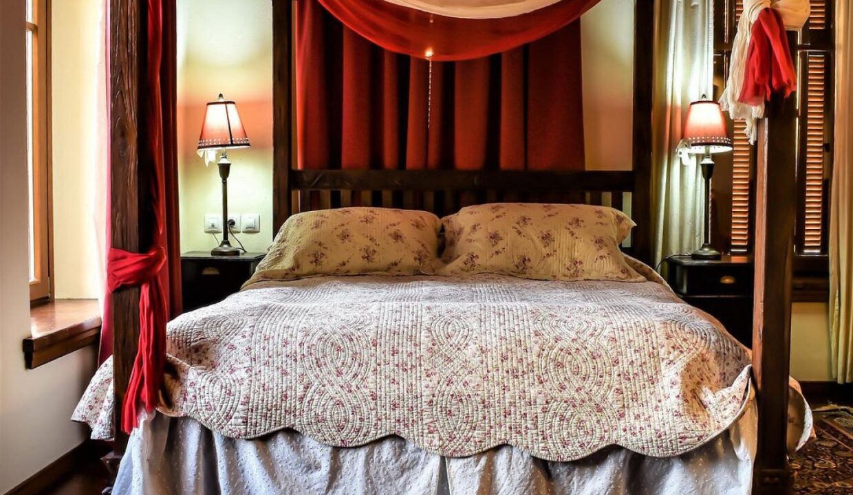 Bed_Room3_Archontiko_Polyzos_Paparouna