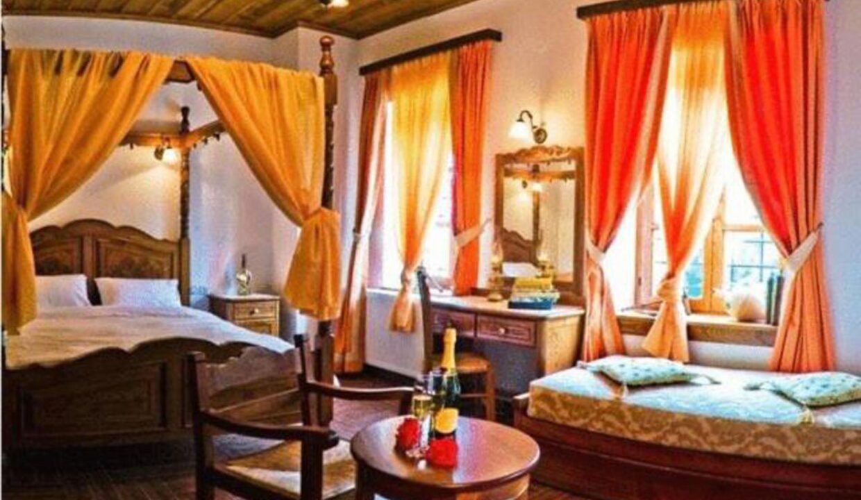 Bed_Room3_Heliodora_Luxury_Triple_Room4_Kissos_Pelion