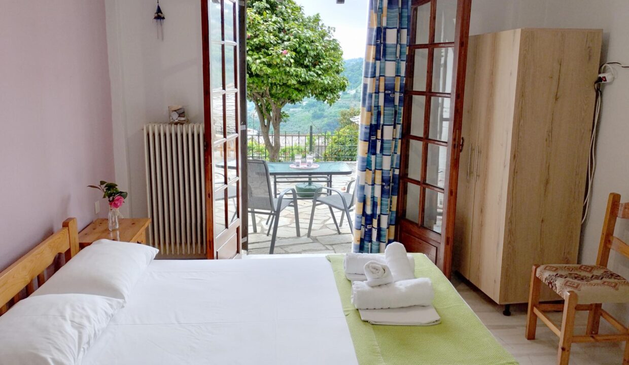 Bed_Room3_Villa_Zina_Studio2_Agios_Dimitrios_Pelion
