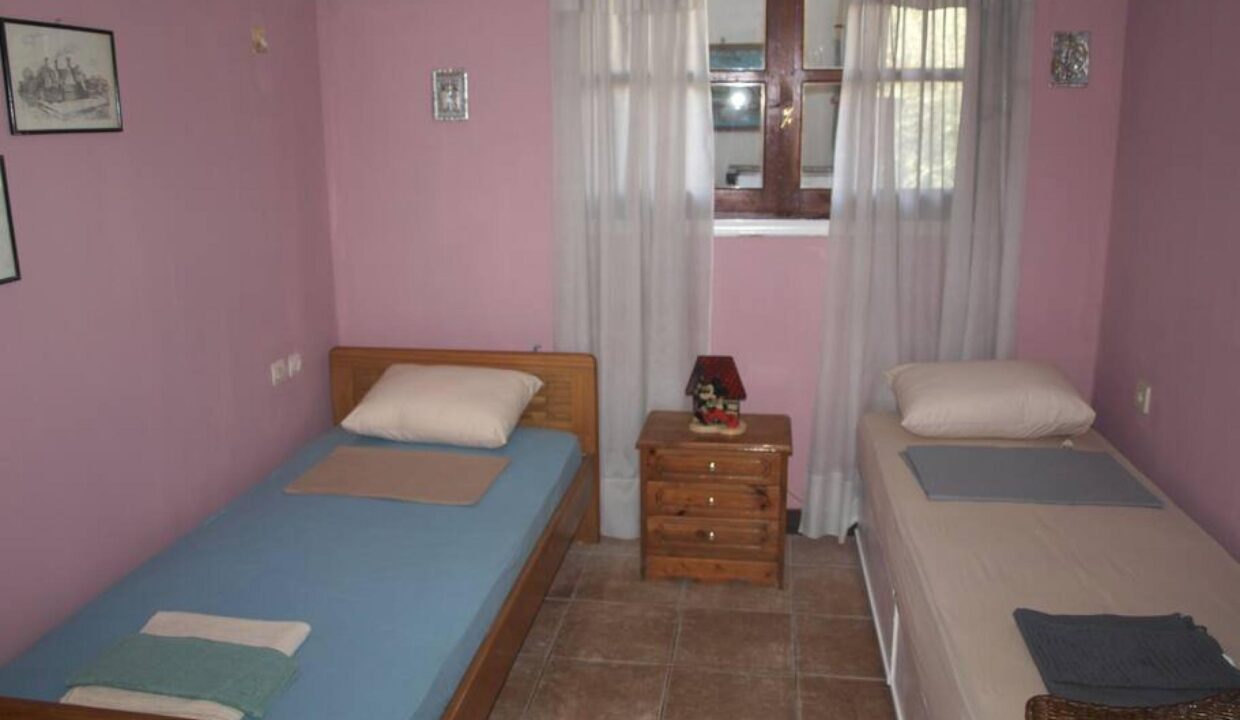 Bed_Room_AlonakiSeafront_Cottage_Anchialos
