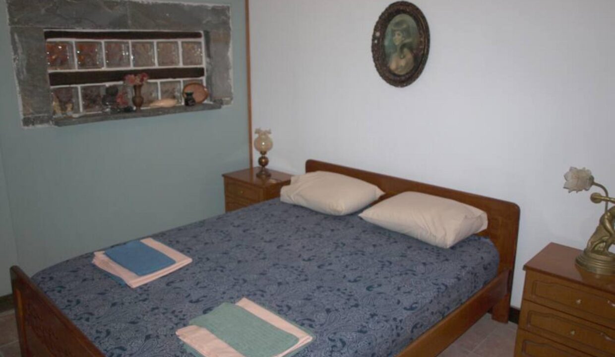 Bed_Room_Alonaki_Seafront_Cottage_Anchialos