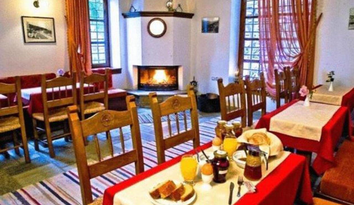 Breakfast1_Heliodora_Luxury_Triple_Room4_Kissos_Pelion