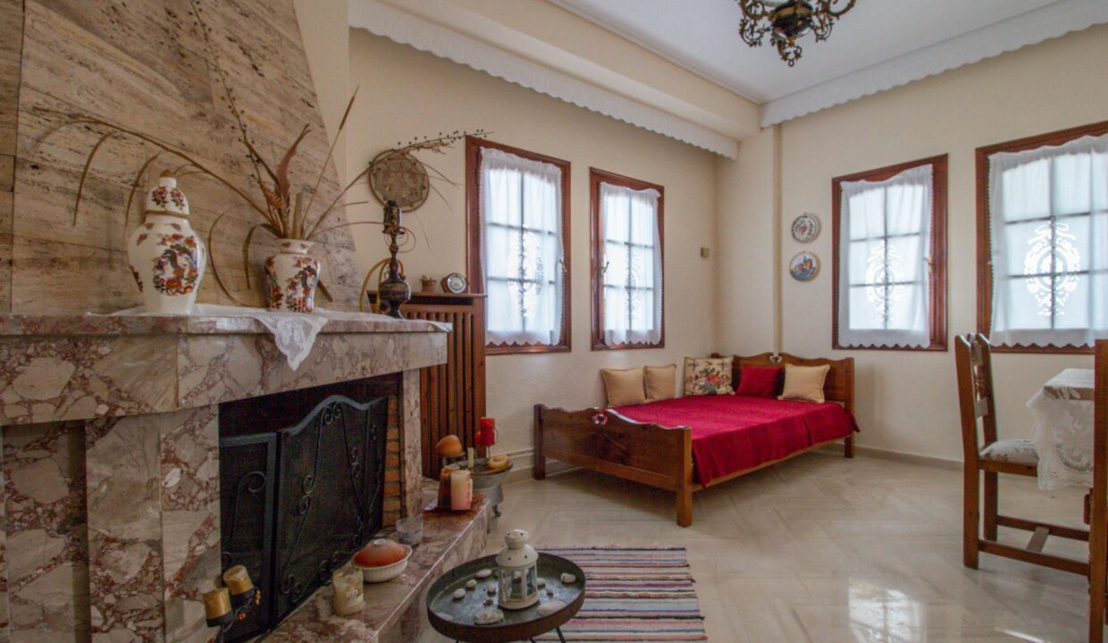 Fireplace_Apartment_Zoe_Pelion