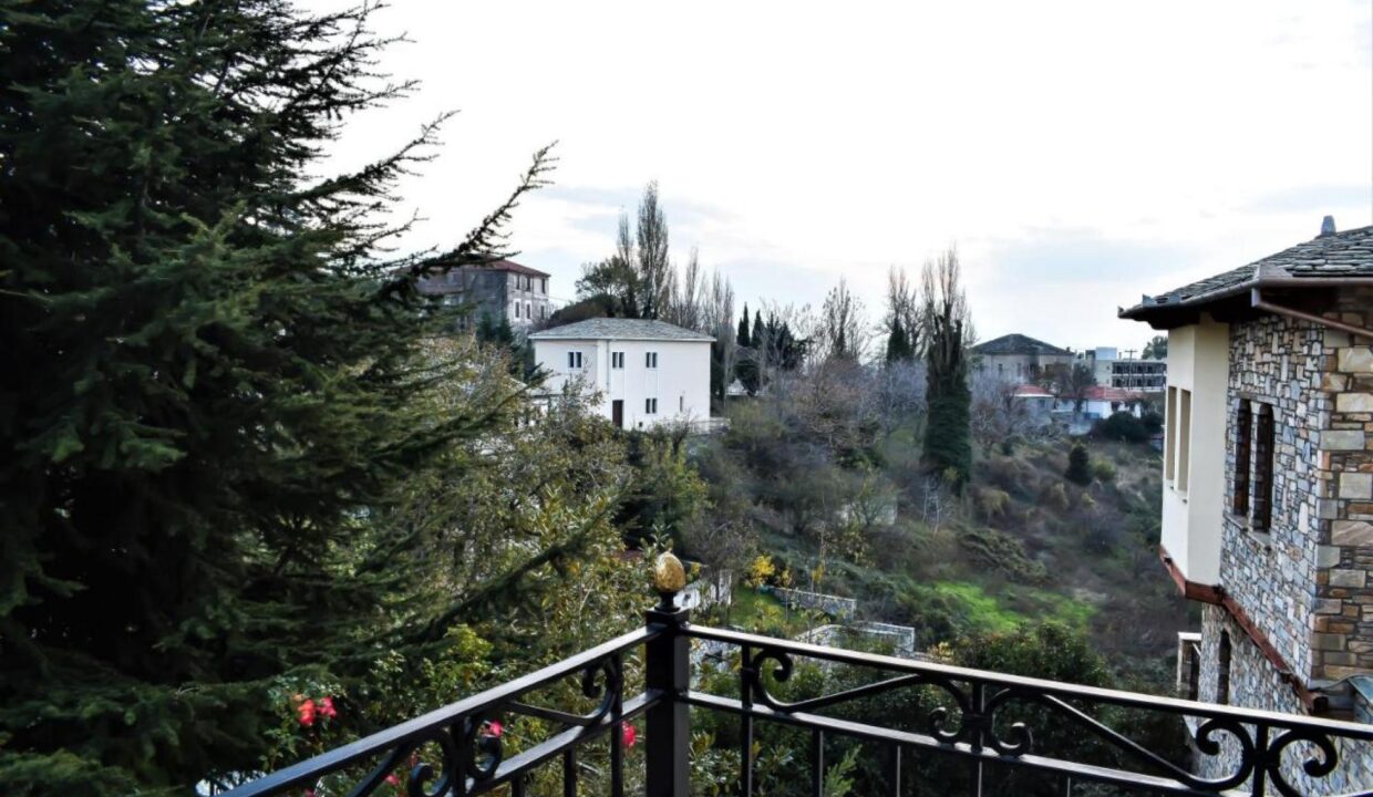 Mountain_View2_Archontiko_Polyzos_Paparouna