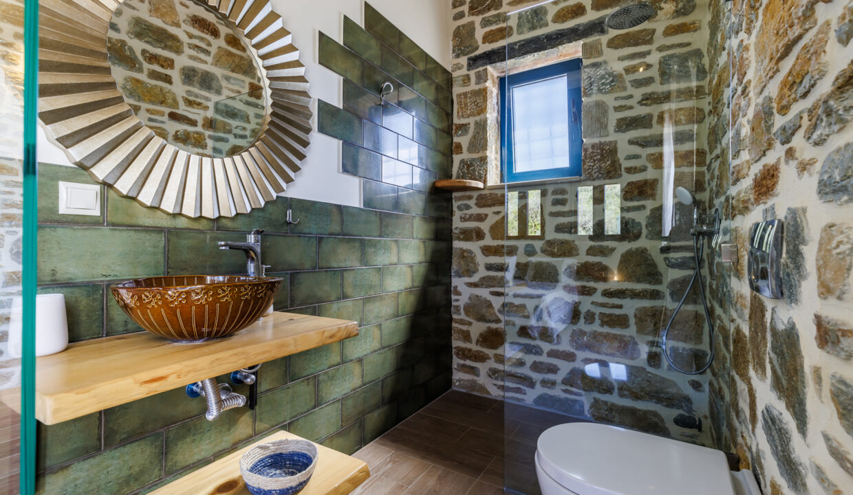 Rodon_Luxury_Villas_Aura_Skopelos_Glossa_Bathroom
