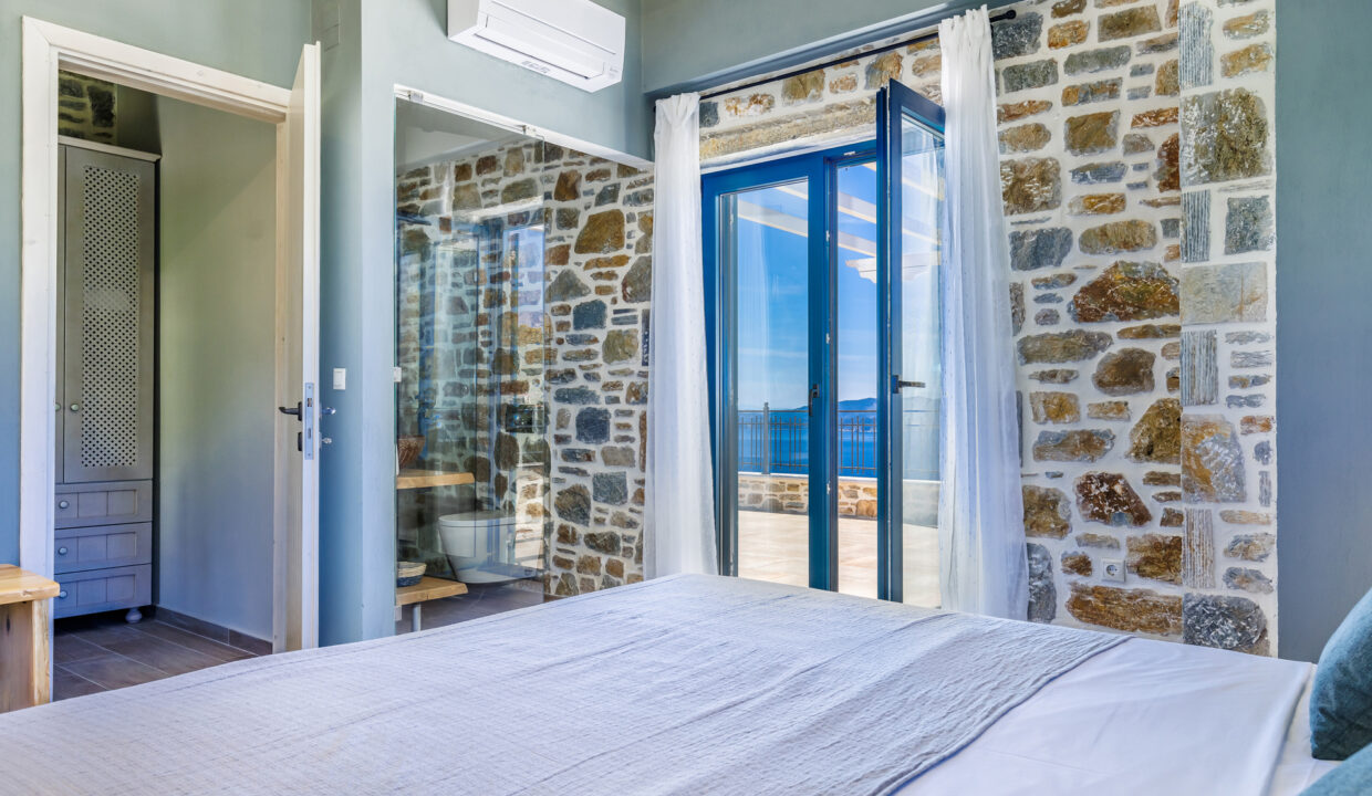 Rodon_Luxury_Villas_Aura_Skopelos_Glossa_Bedroom4