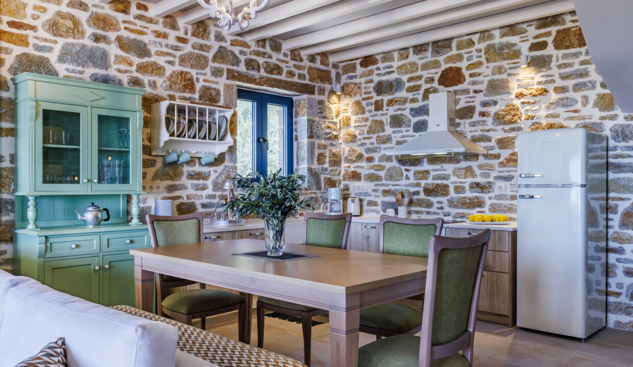 Rodon_Luxury_Villas_Aura_Skopelos_Glossa_Kitchen