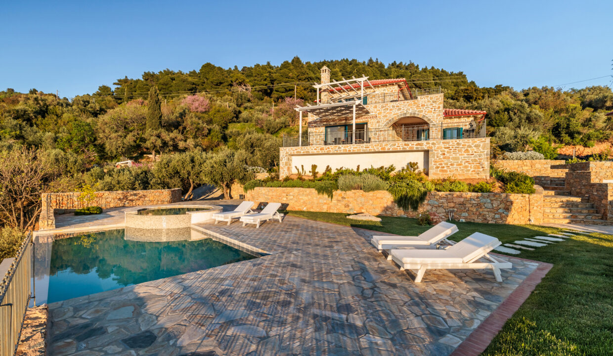 Rodon_Luxury_Villas_Aura_Skopelos_Glossa_Swimming_Pool3