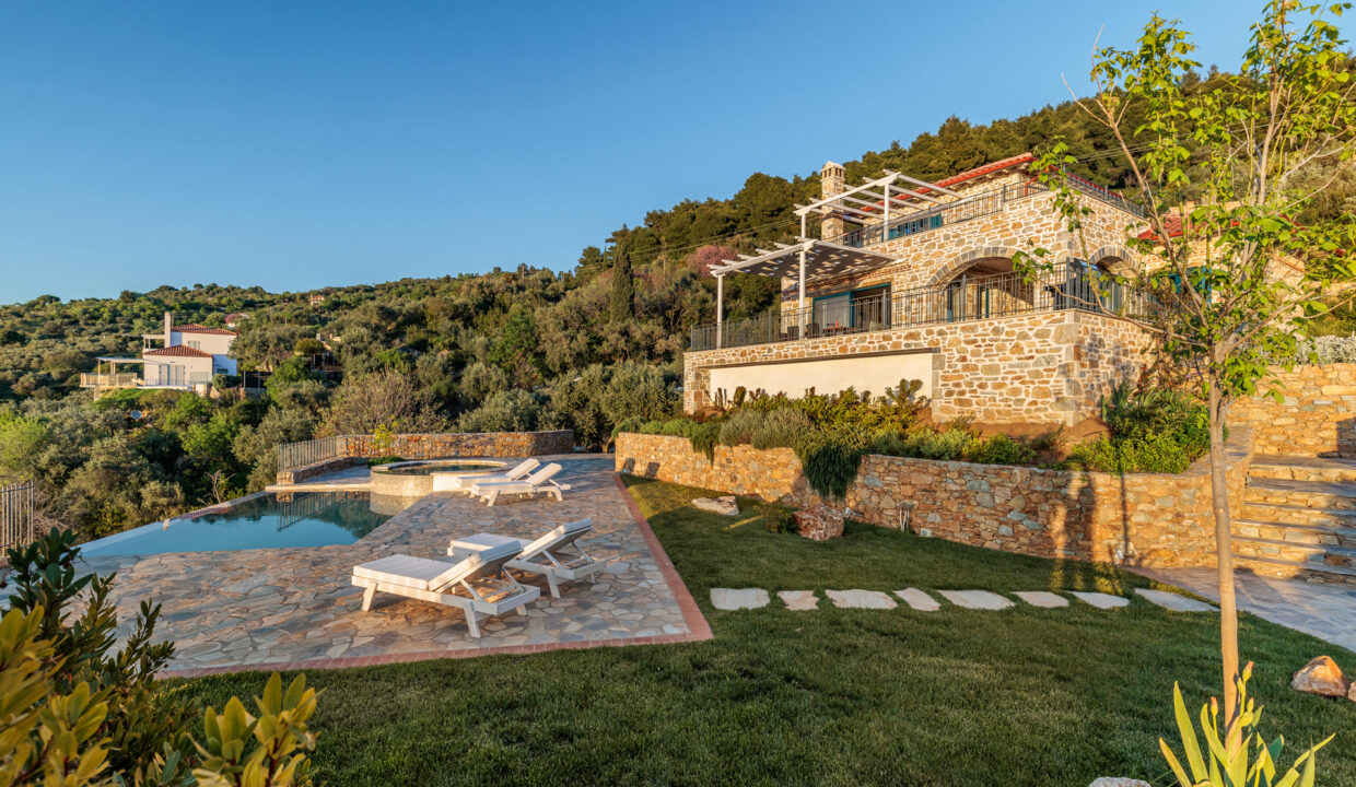 Rodon_Luxury_Villas_Aura_Skopelos_Glossa_Swimming_Pool8