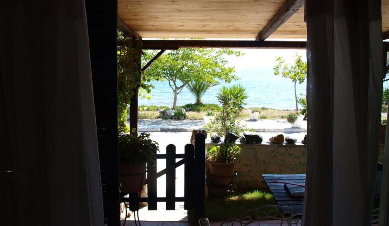 Street_Parking_Alonaki_Seafront_Cottage_Anchialos