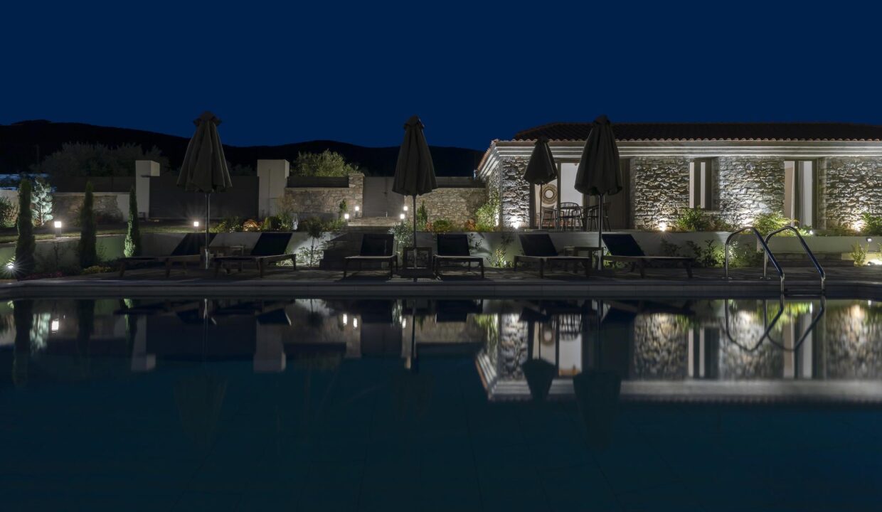 Swimming_Pool5_Lichnos_Luxury_Studio_Nies_Magnesia