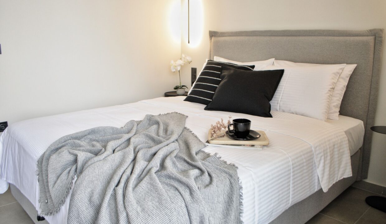 bedroom_2_Luaz_Suites_B2_Superior_Suite_volos