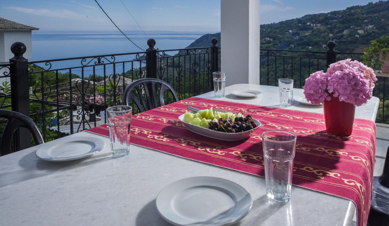 terrace_7_Paradeisos_Αpartment_with_Sea_View