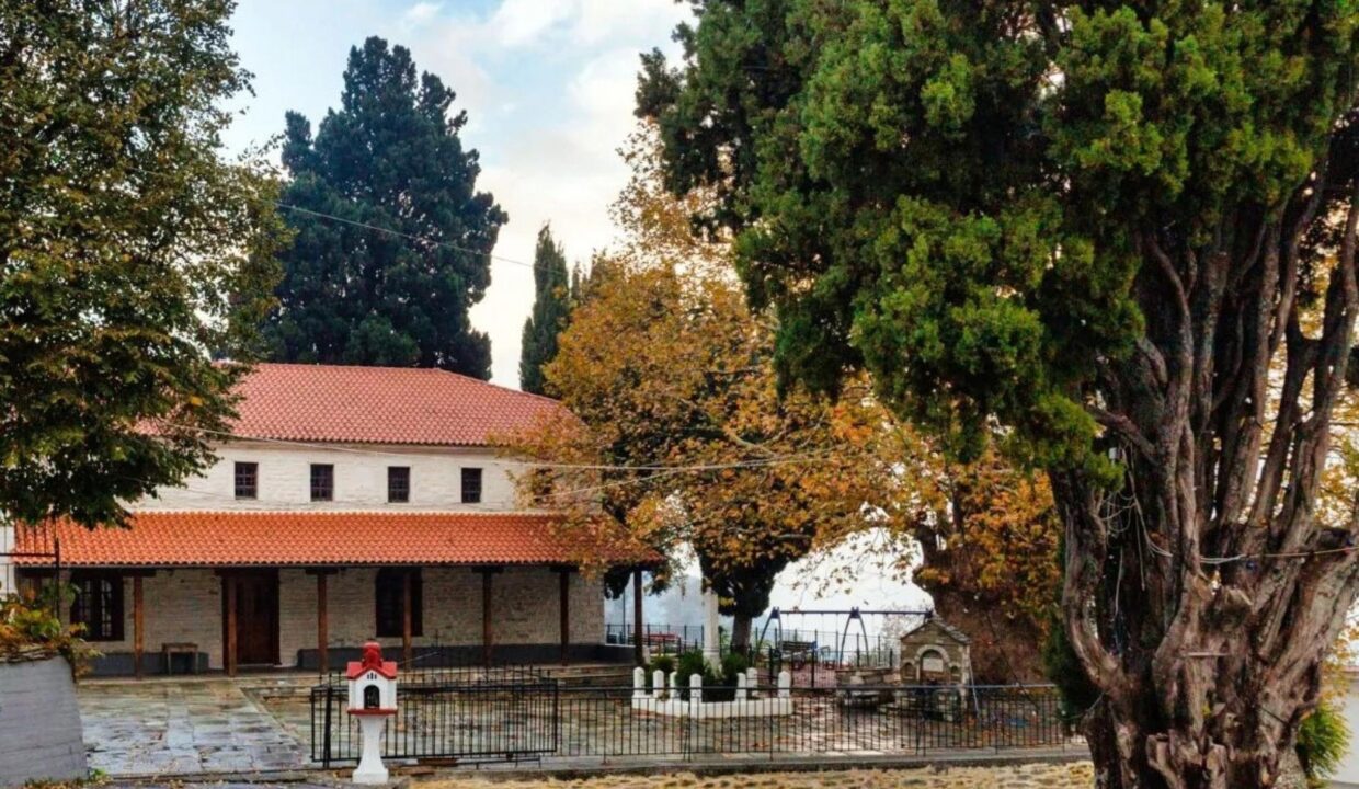 village_church_1_Haras_House_Pelion